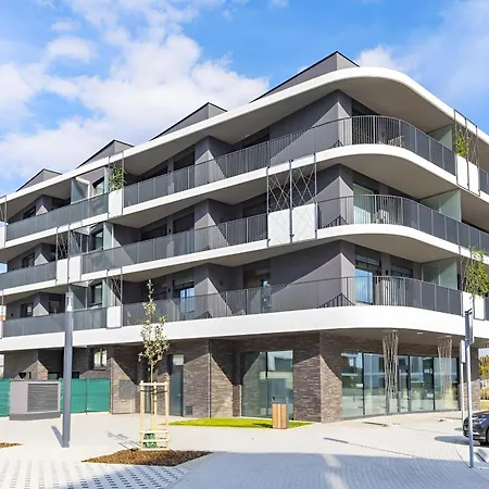 Appartamento New Modern With Parking, Near Airport Praga