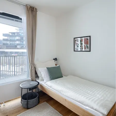 New Modern With Parking, Near Airport * Prague