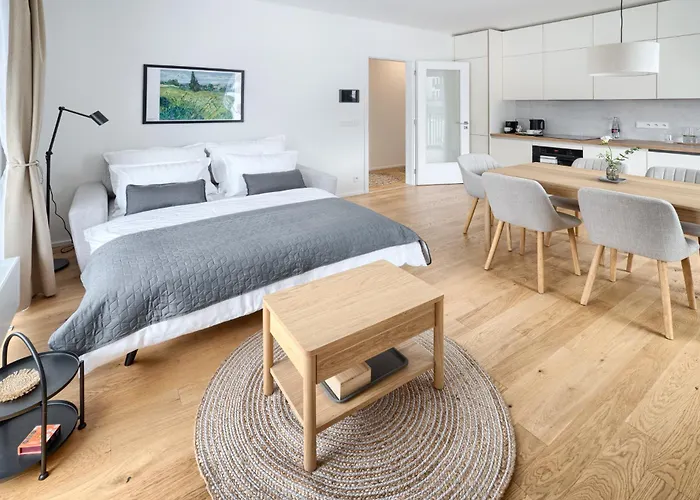 New Modern With Parking, Near Airport Appartamento Praga